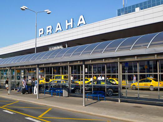 Cum se ajunge de la aeroportul din Praga?